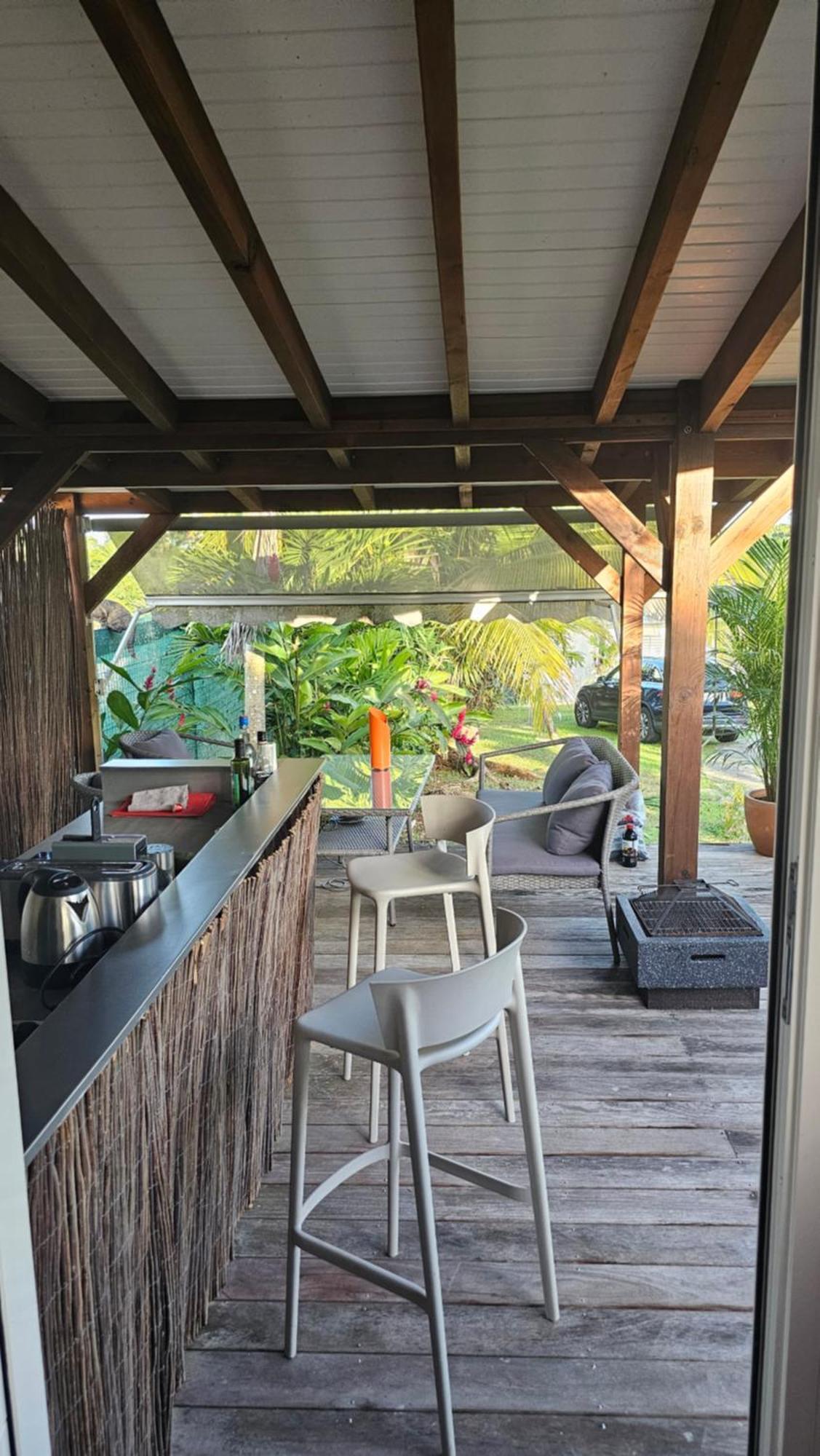 Habitation Villa Les Cassias Petit-Bourg Exterior photo